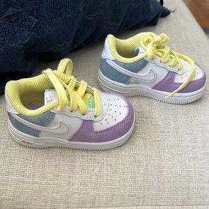 Toddler Nike shoes. #Easter size 4C